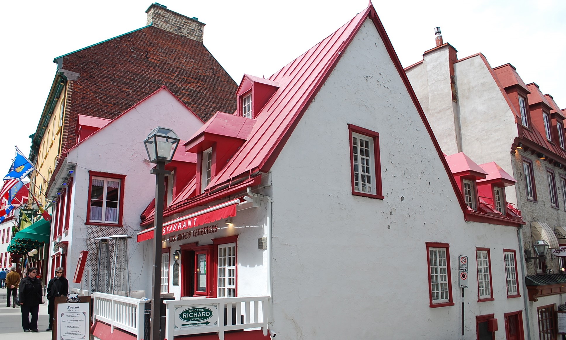 walking tour old quebec city